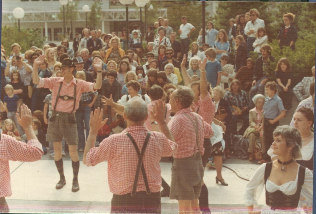 1976 05 01 32 Winston Salem Springfest.jpg